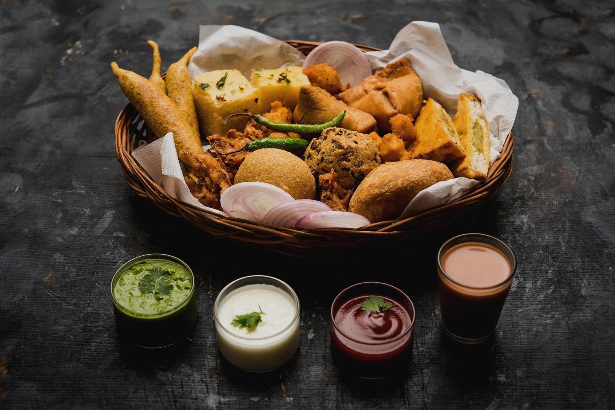 Oyo Flagship 70209 Alpha One Hotel Greater Noida Buitenkant foto